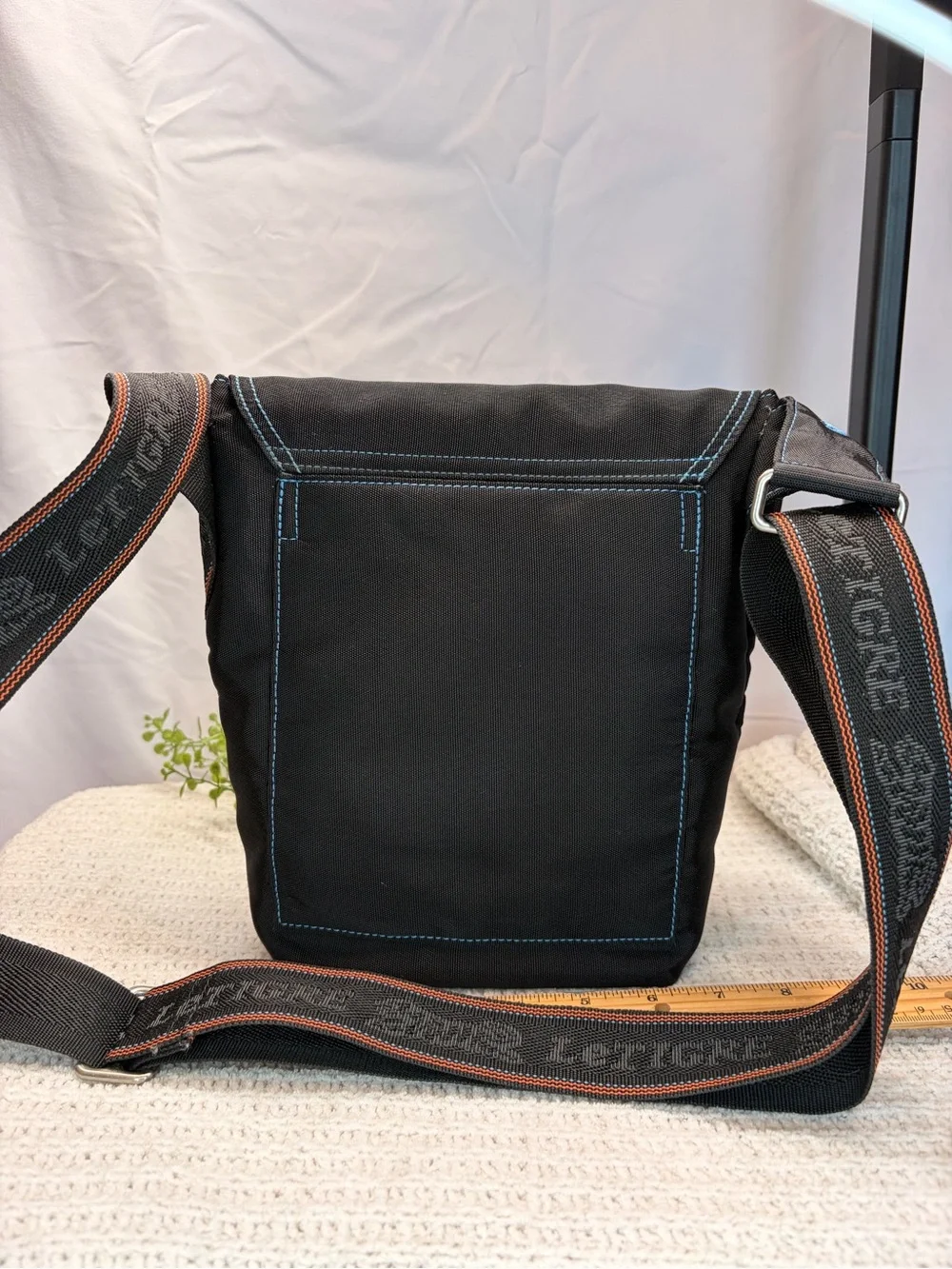 Le Tigre vintage cross body Bag with Blue Stitching
